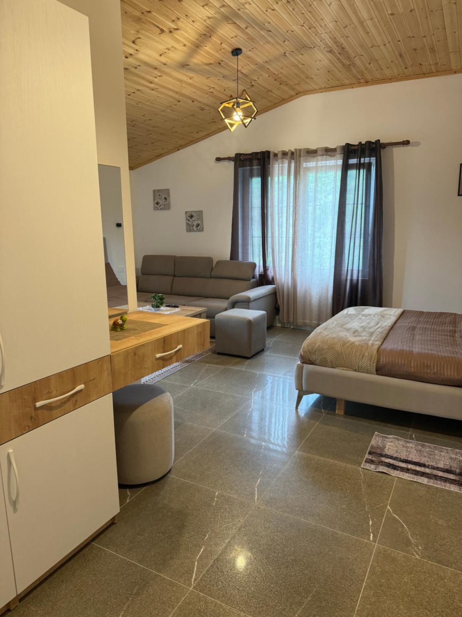 Qyteza Guest House & Camping Шкодер Экстерьер фото